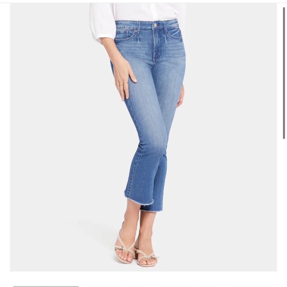 NYDJ cropped jeans, NWT! bootcut, ankle fray,